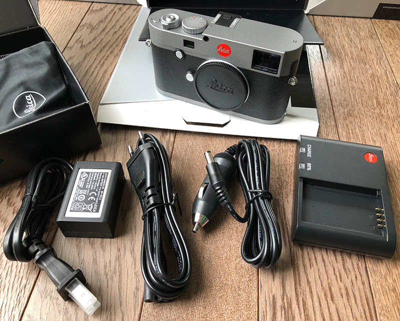 【LEICA M-E Typ240 開封の儀】正式名称は「LEICA M(Typ240) E-EDITION」！？　製品登録の際はリストの「LEICA M(TYP240)」を選べばOK！